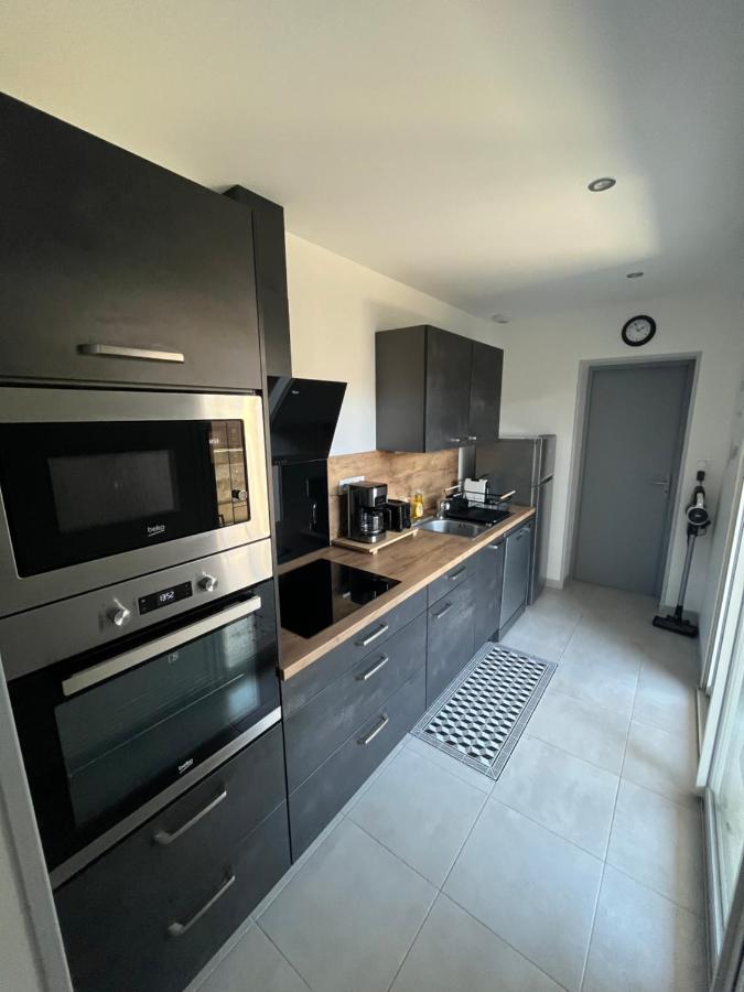 רושפור Maison Chaleureuse Avec Terrasse Privative Proche De La Gare Et Du Centre-Ville מראה חיצוני תמונה