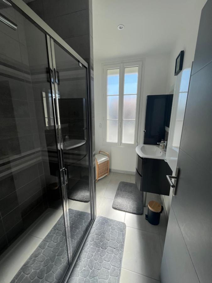 רושפור Maison Chaleureuse Avec Terrasse Privative Proche De La Gare Et Du Centre-Ville מראה חיצוני תמונה